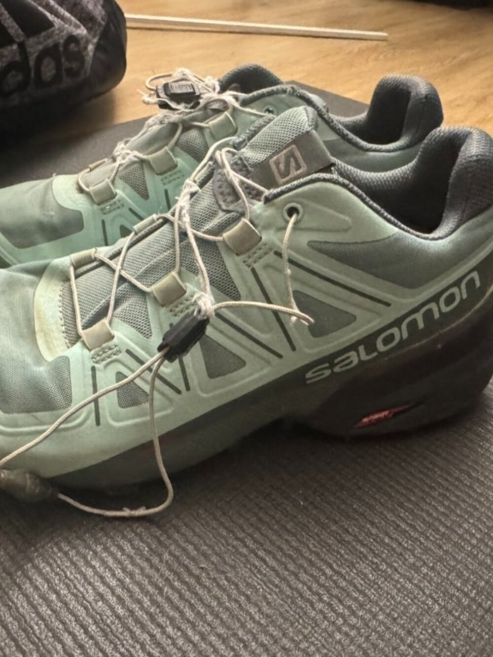 Salomon Speedcross 5 trail running shoes Womens 7.5
